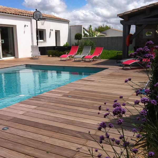 TERRASSE PISCINE – TECK D’AFRIQUE – MARSILLY(17)
